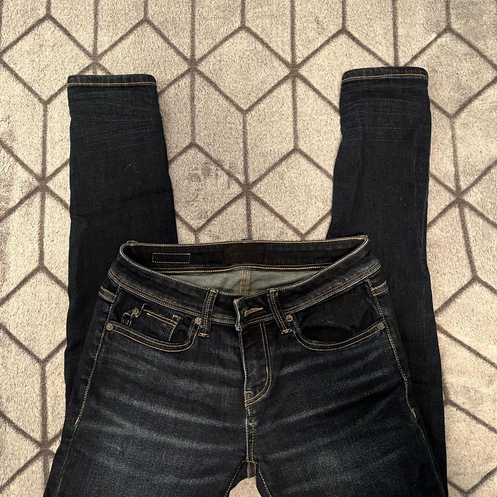 Buckle Black Skinny Jeans with Stretch Fit
